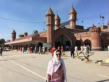 Sarab in front of Lahore railway Station 2016